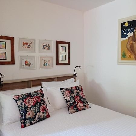 B&B S. Trinita 18 Suites & Rooms Trento Eksteriør bilde