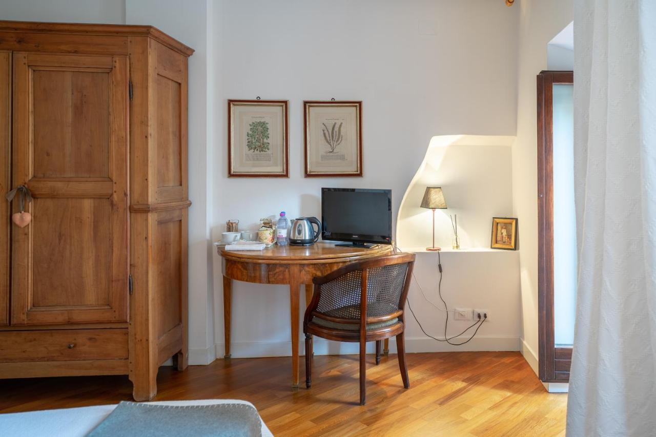 B&B S. Trinita 18 Suites & Rooms Trento Eksteriør bilde