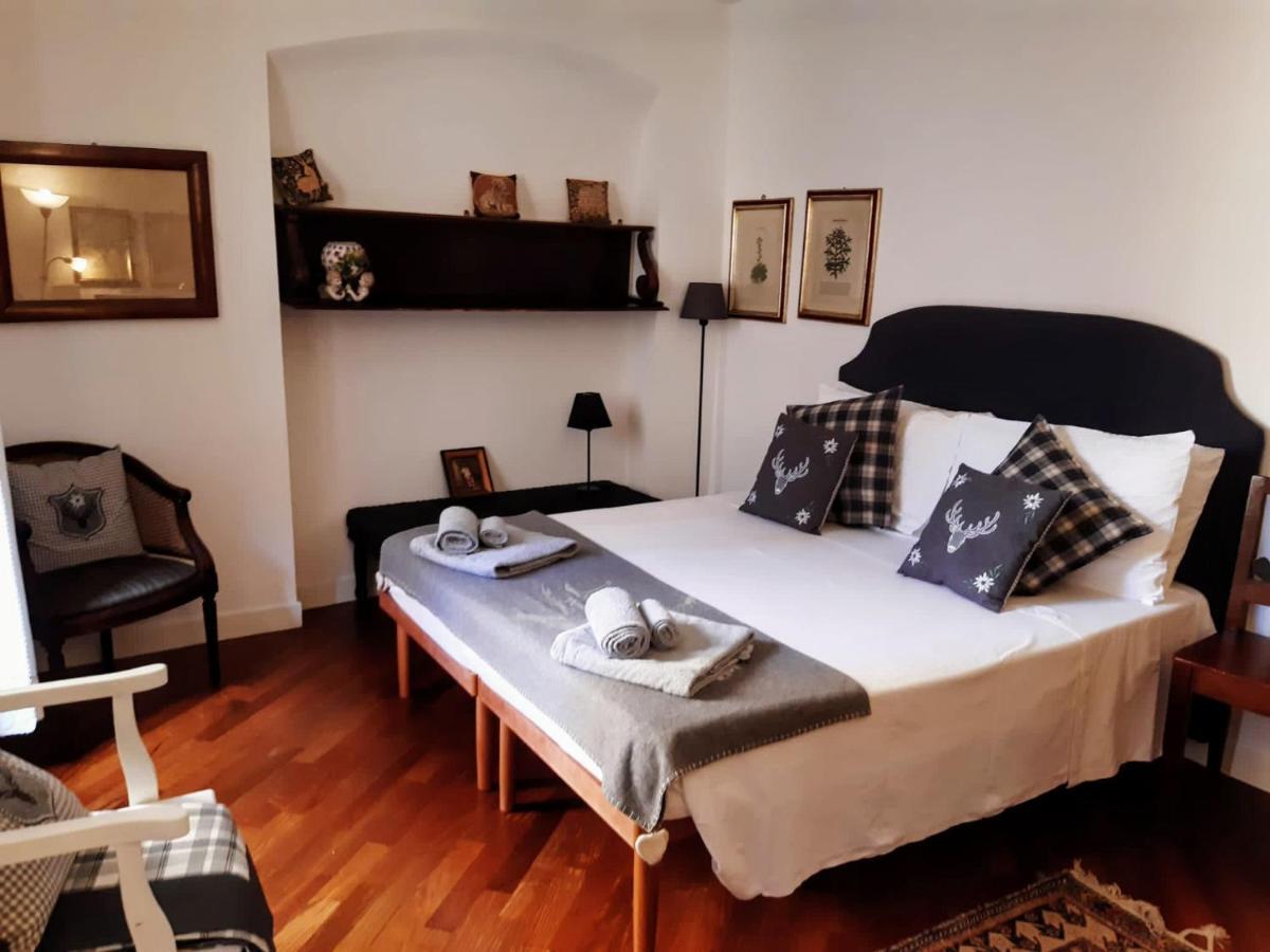 B&B S. Trinita 18 Suites & Rooms Trento Eksteriør bilde