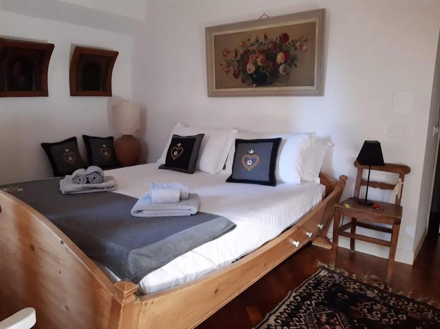 B&B S. Trinita 18 Suites & Rooms Trento Eksteriør bilde