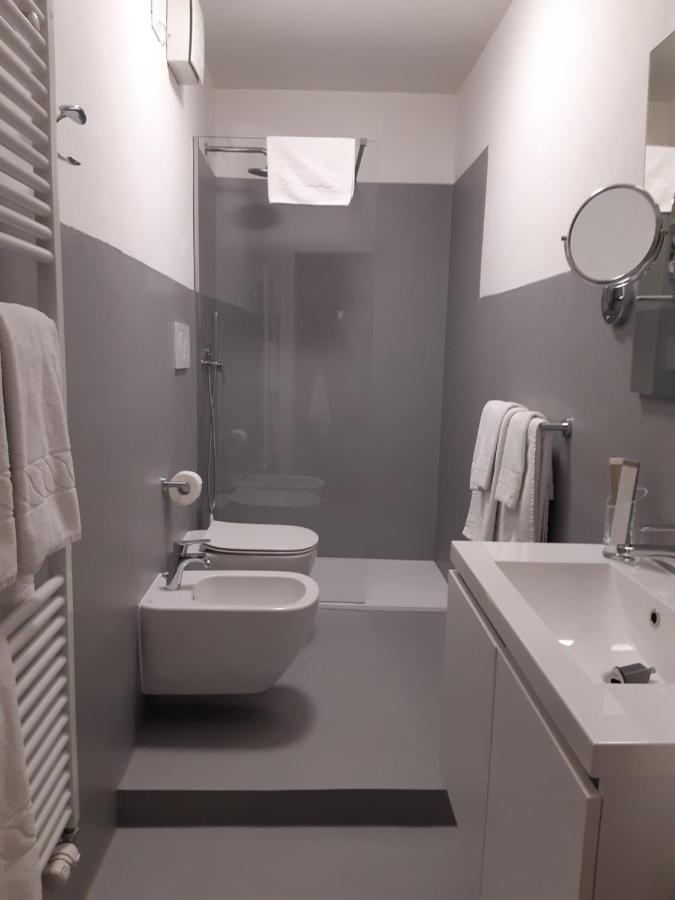 B&B S. Trinita 18 Suites & Rooms Trento Eksteriør bilde