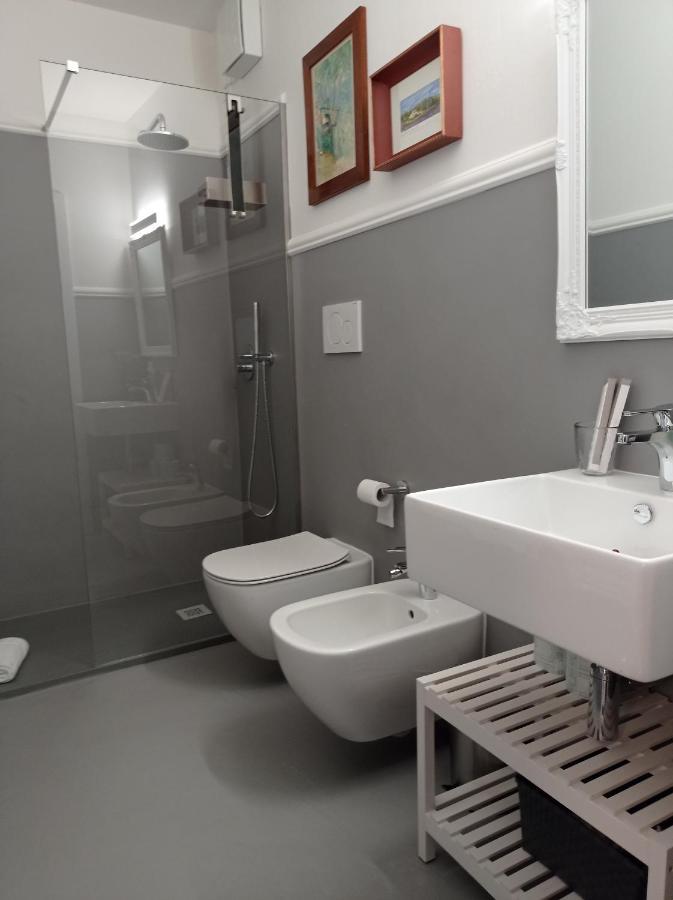 B&B S. Trinita 18 Suites & Rooms Trento Eksteriør bilde